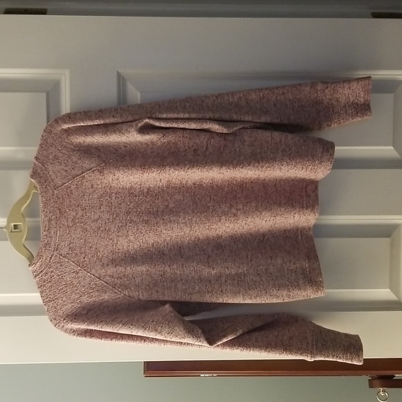 Cabi 4200 Henley - Picture 4 of 5